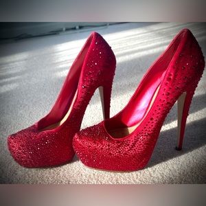 Shoes women’s red heels size 7/6.5
